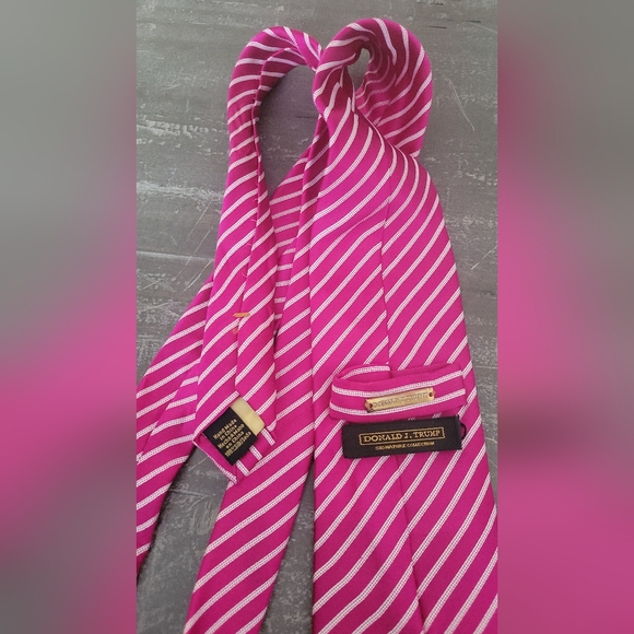 DONALD J. TRUMP Collection Silk Mens Pink Tie - Picture 10 of 11